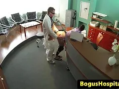 Veronica montaggio in una valigia italiane mature lesbiche